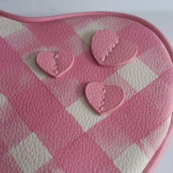 NWT Bath & Body Works Pink Gingham Heart Cosmetic Bag Zip Pouch 6.5” - Picture 3 of 6